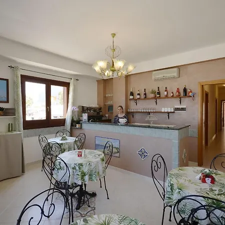 Sòlanto Hotel *